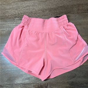 High waisted 2.5 lululemon hotty hot shorts